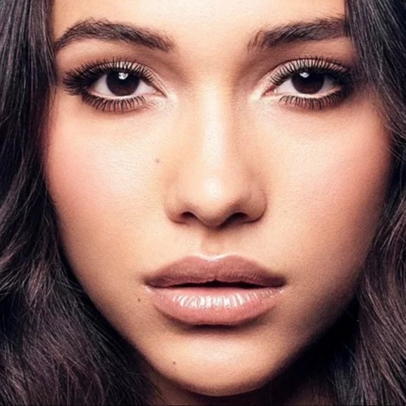 Stila: Suede Shade Liquid Eye Shadow Color midnight espresso. - Picture 2 of 6